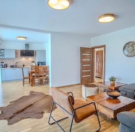 Сasa de vacaciones Vysoké Tatry - House For 13 People *