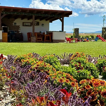 Vysoké Tatry - House For 13 People Сasa de vacaciones *